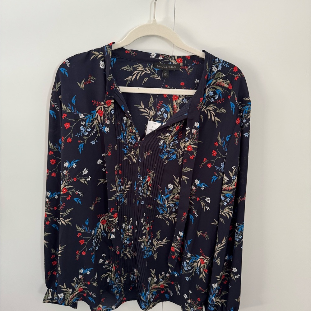 NWT - Banana Republic Floral Print Women's Top